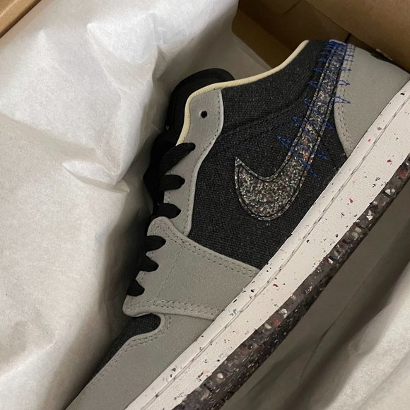 Light black AJ1 low top shoes